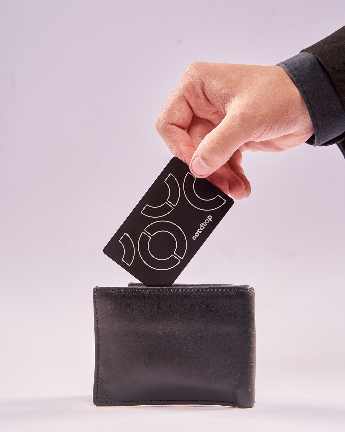 بطاقة عمل CardTap NFC — أسود — معدن